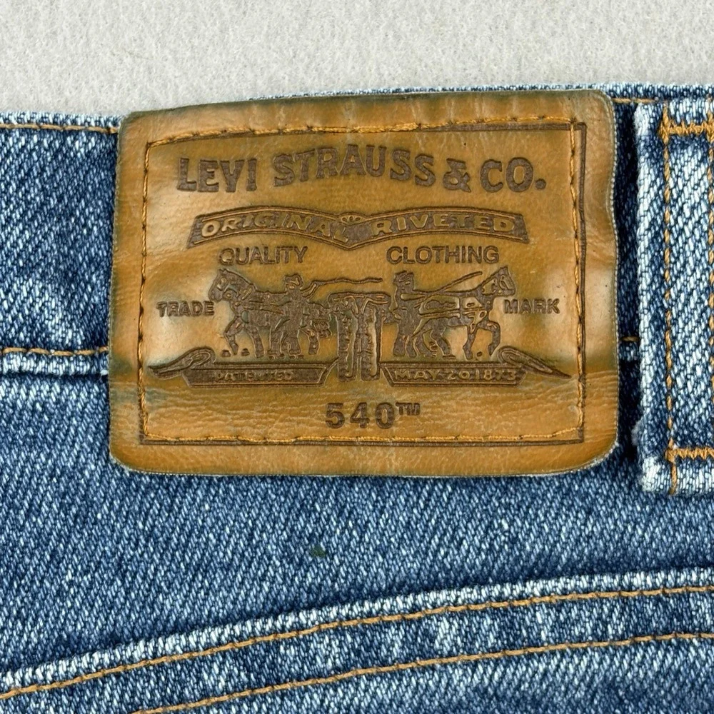 Vintage 1998 Levi's 540 Orange Tab Jeans Men's 40x30 Made in USA Relaxed Fit